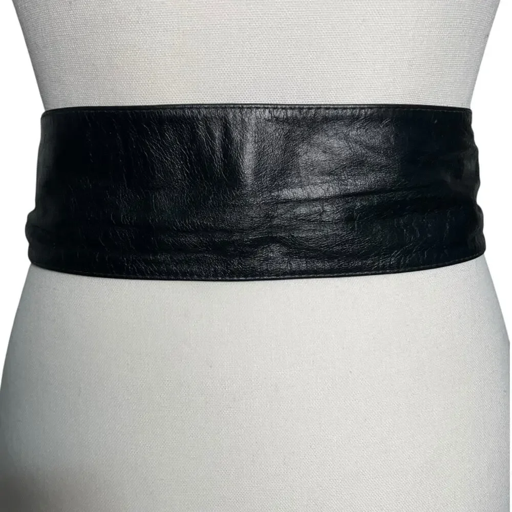Maureen Elaine by Picadilly Square  Leather Belt Metal Front Clasp Size Medium